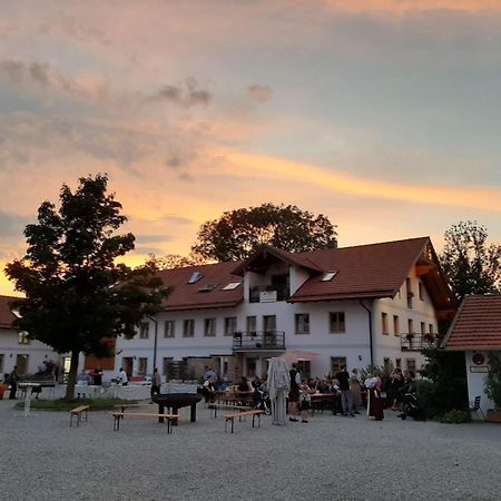 Отель Stangl-Hof Forstinning Экстерьер фото